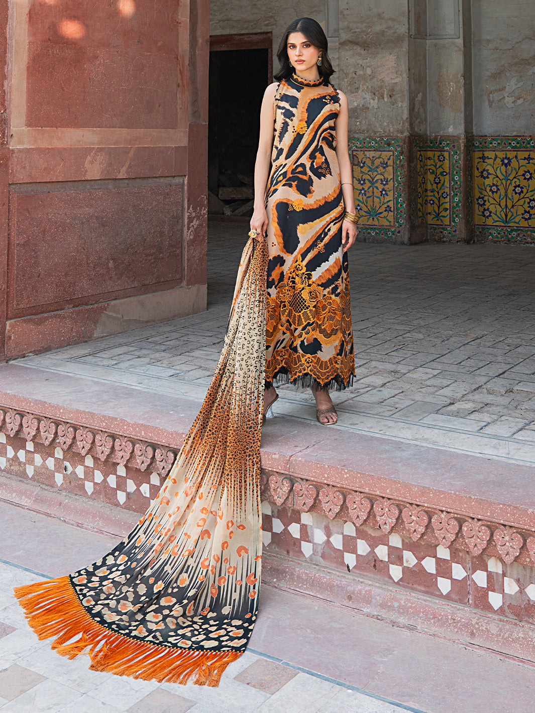 3 Piece Embroidered Silk Suit Unstitched | HEW-18