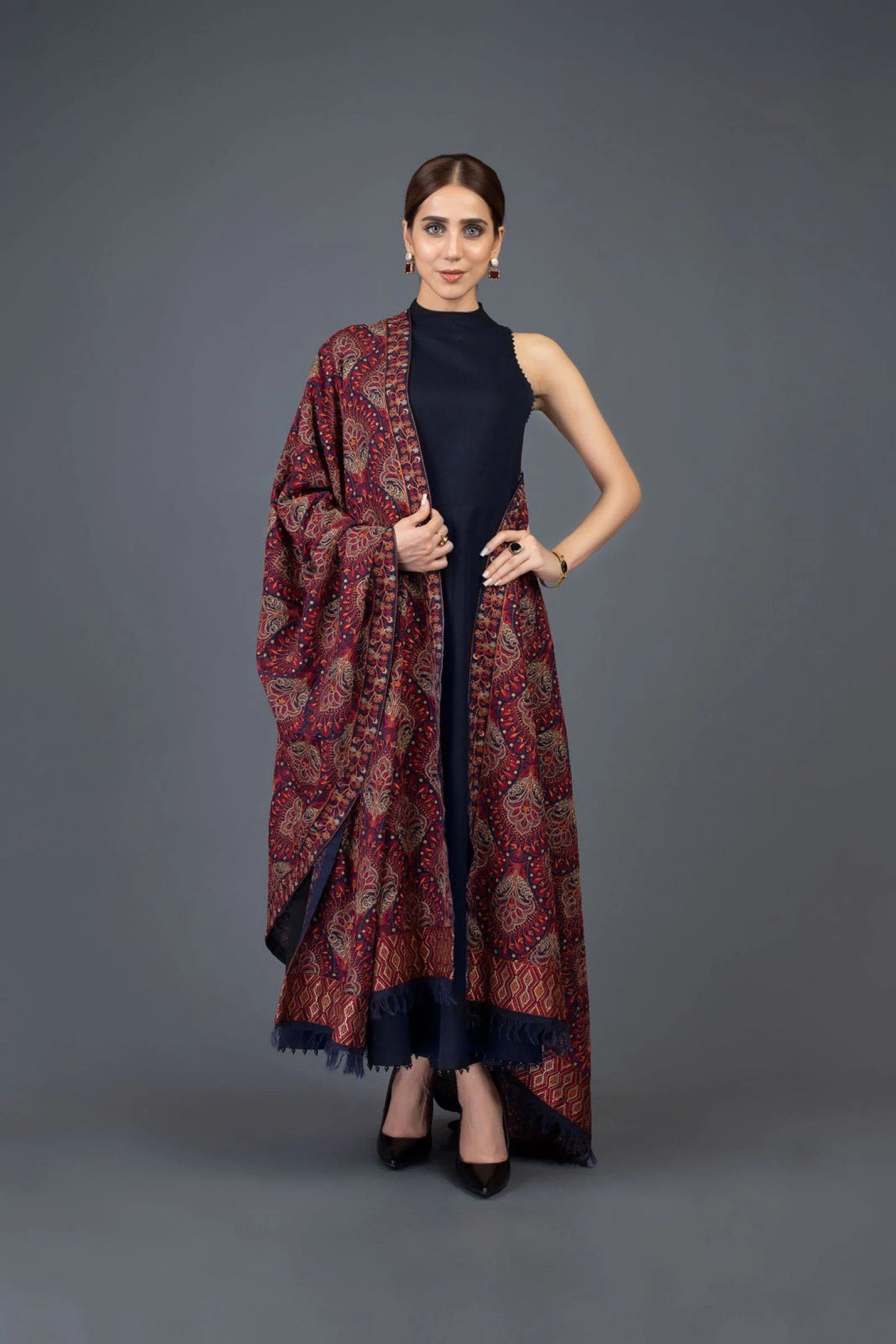 Formal Heavy Embroidered Karandi Shawl | HEL-04