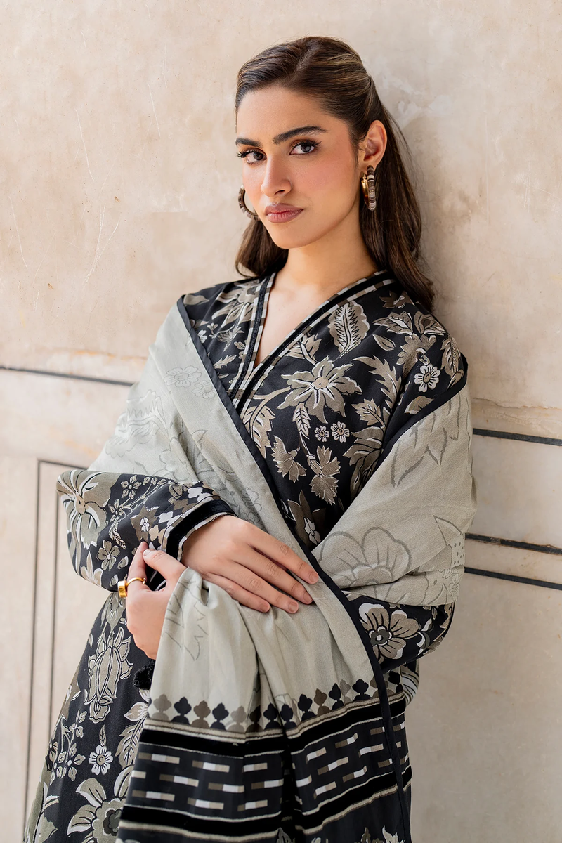 EMBROIDERED PRINTED LAWN HB-810