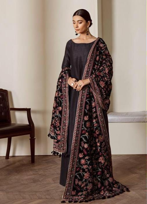 Formal Heavy Embroidered Karandi Shawl | HEL-01