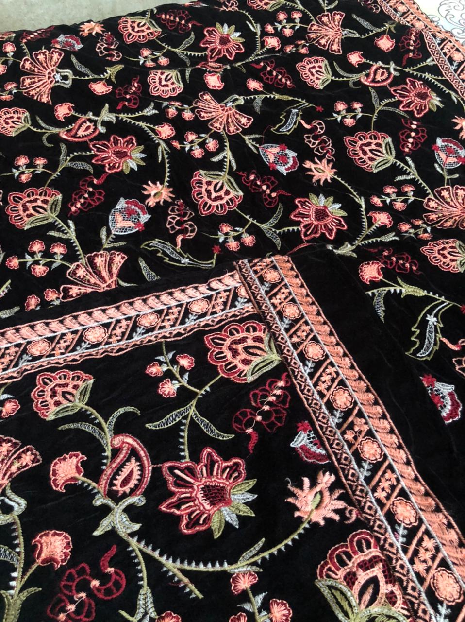 Formal Heavy Embroidered Karandi Shawl | HEL-01