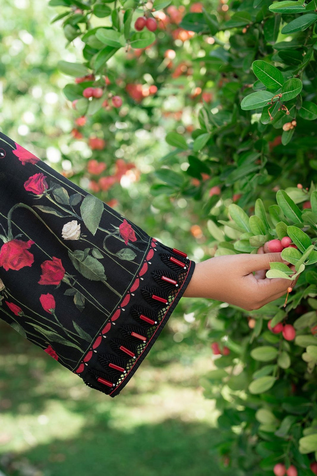 BAROQUE Lawn Unstitched Two-piece Suit