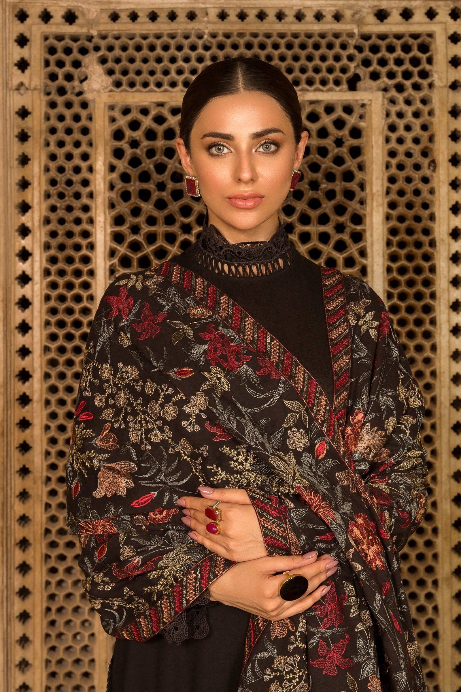 Formal Wear Heavy Embroidered Karandi Shawl  | HEL-03