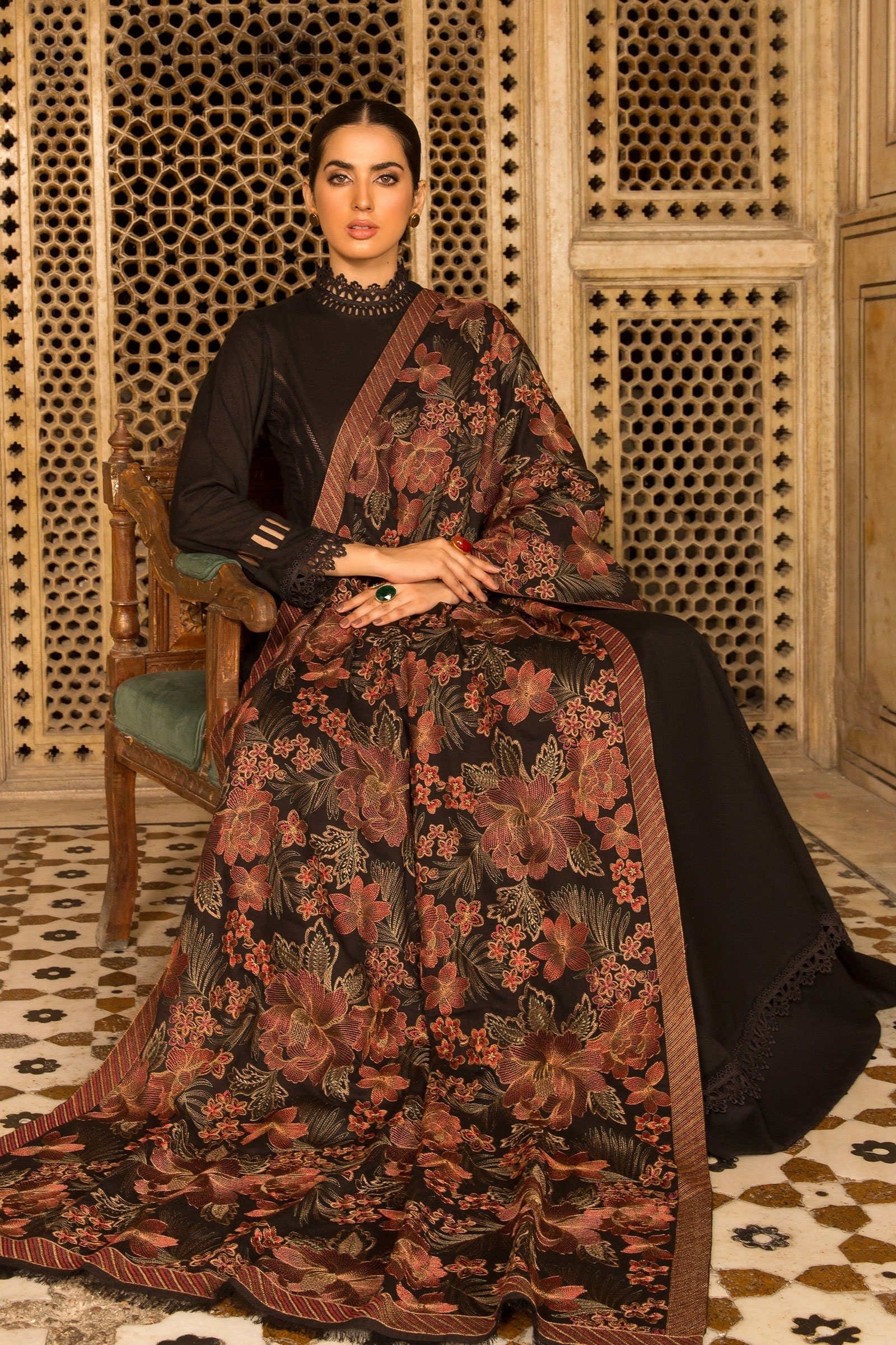 Formal Heavy Embroidered Karandi Shawl  | HEL-12